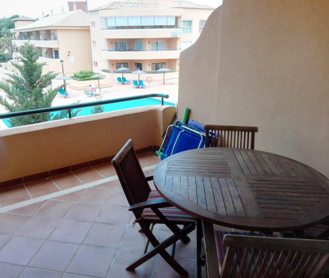 Apartamento En Los Patios De Santa Maria Golf Marbella Exterior photo